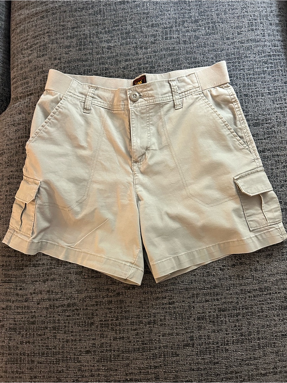 Lee Lightweight women’s Cargo Shorts in Light Tan